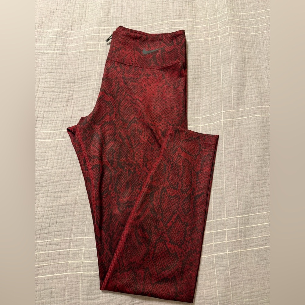Nike Sportswear Womens Python Leggings